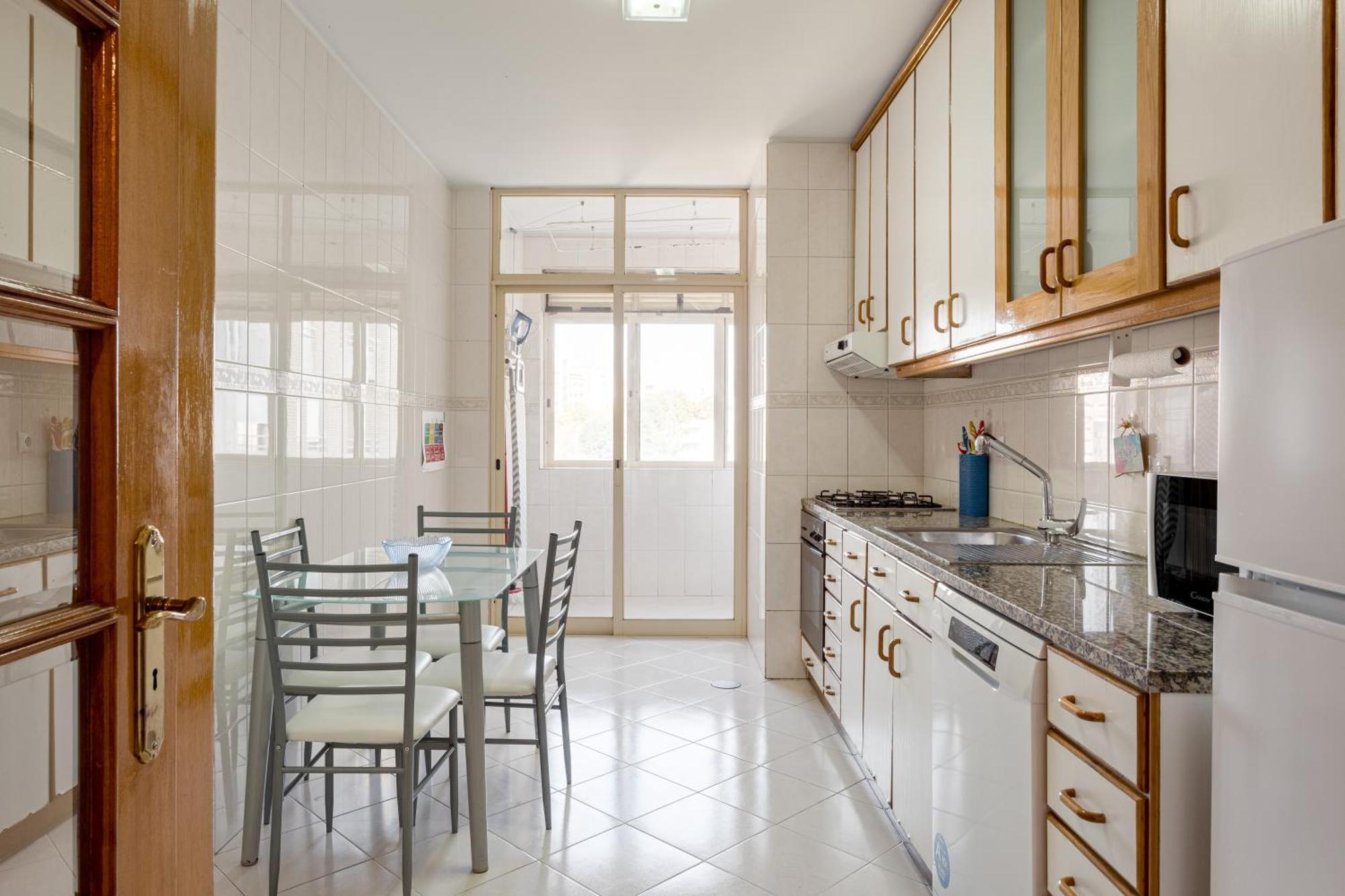 Joivy Stylish City Centre Flat With Parking Maía Kültér fotó