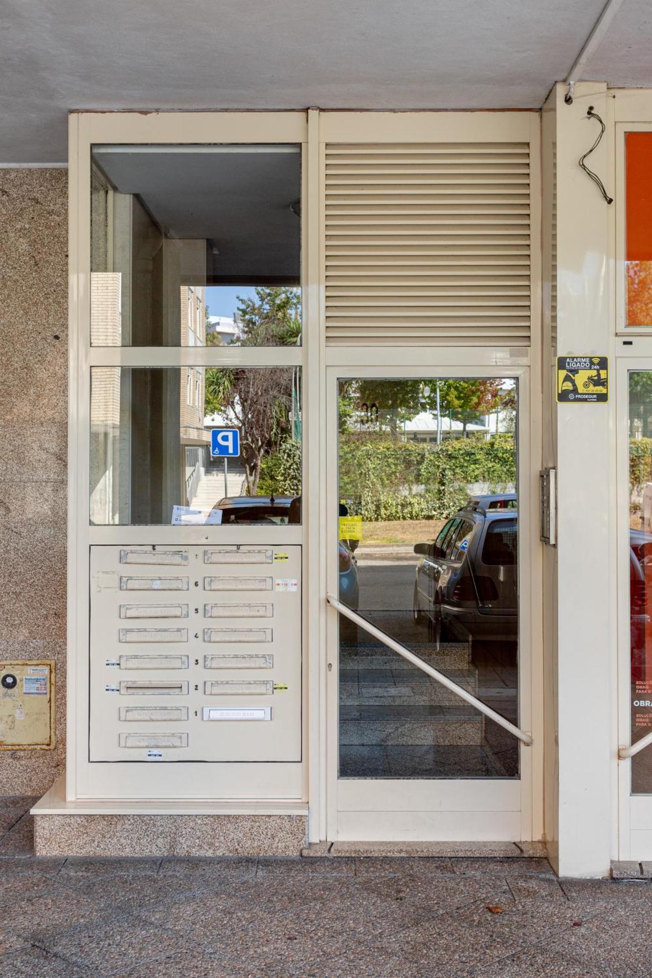 Joivy Stylish City Centre Flat With Parking Maía Kültér fotó
